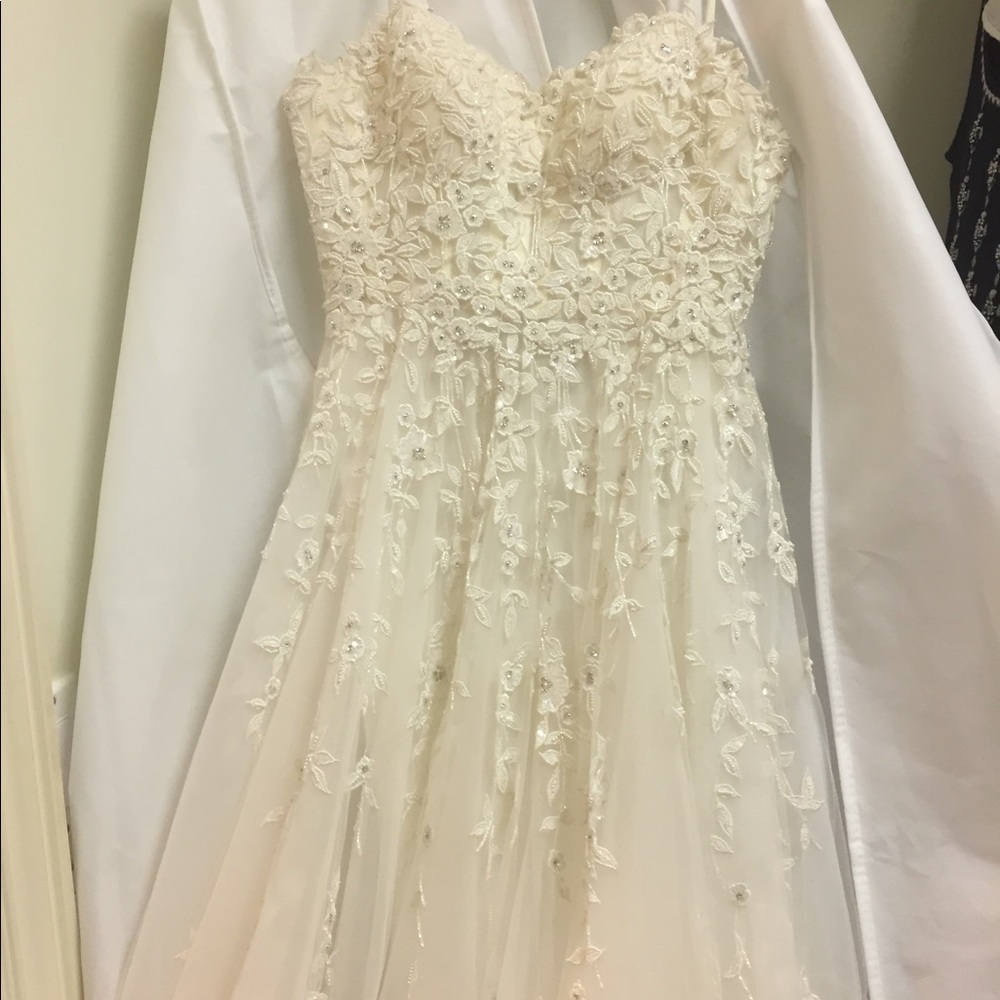 Reem Acra wedding gown